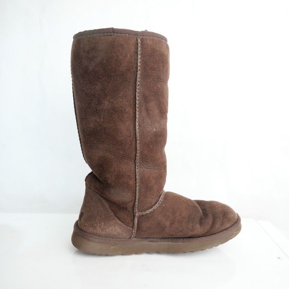 UGG Brown Genuine Sheepskin Leather Suede Classic Tall Boots Size 8 - Picture 2 of 12